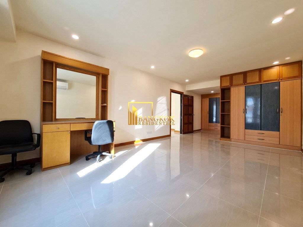 picture Royal Castle | Expansive 3 Bedroom Condo With Large Terrace - BR2842CD - 22/36