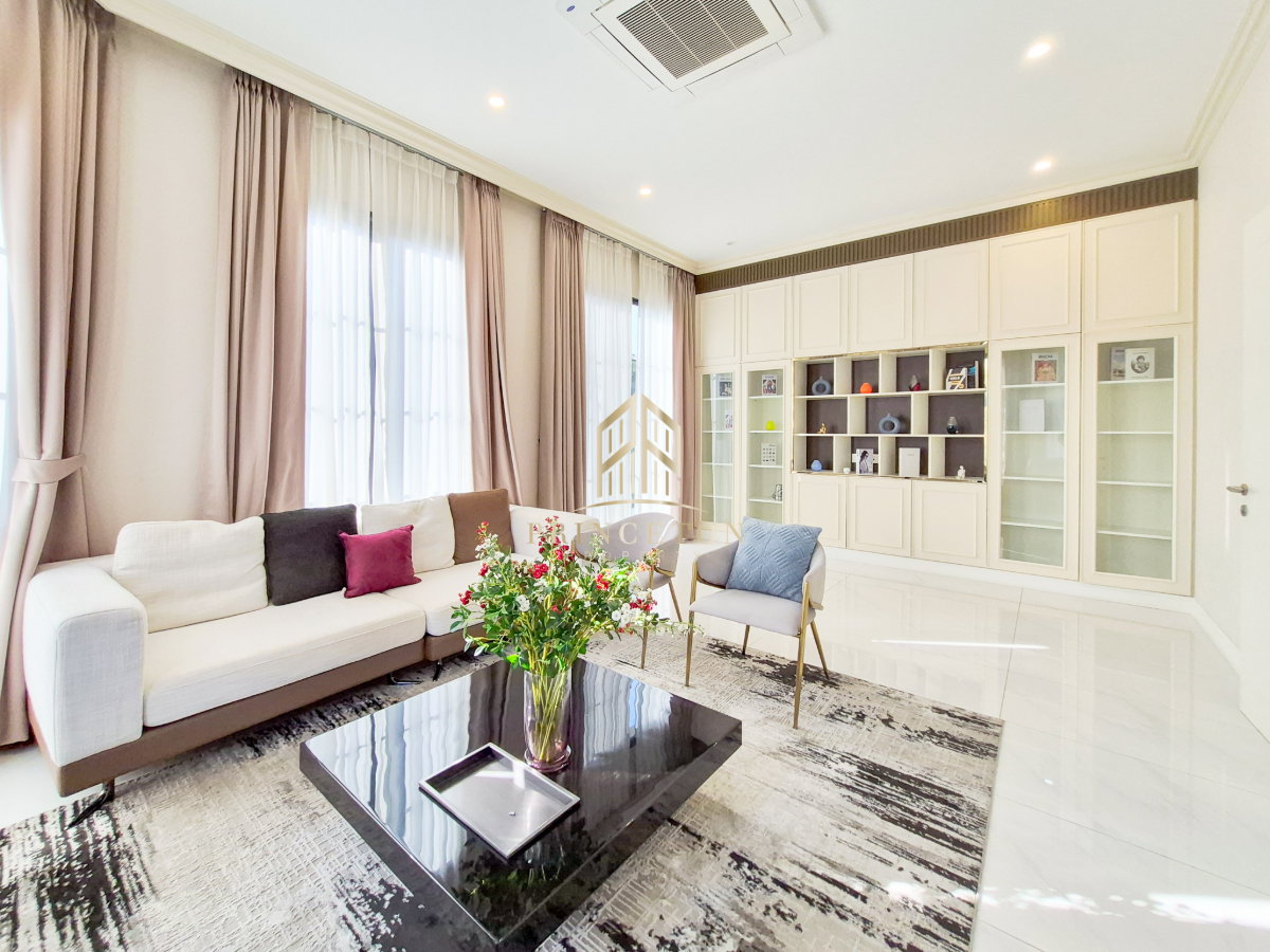 รูป บ้านหรูสไตล์คฤหาสน์ นาราสิริ กรุงเทพกรีฑา (แปลงมุม) - รูปที่ 11/47