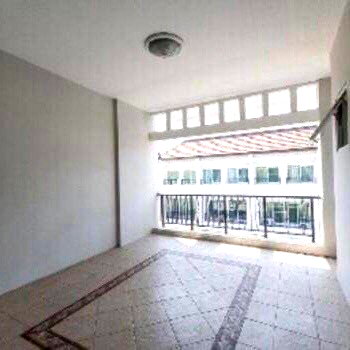 ทาวน์โฮม MRT สามย่าน : LTH5207 – Townhouse FOR SALE in Sathorn 3 beds 3 baths Size 200 Sq.M. nearby BTS Surasak Station ONLY 15 MB