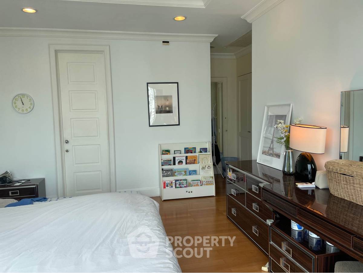 รูป คอนโด 4 ห้องนอน Royce Private Residences ใกล้ MRT สุขุมวิท (ID 2738475) - รูปที่ 9/13