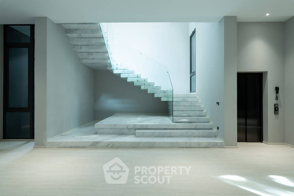 รูป บ้าน 6 ห้องนอน 1,595 ตารางเมตร SONLE RESIDENCES ใกล้ MRT วงศ์สว่าง (ID 2728526) - รูปที่ 16/24