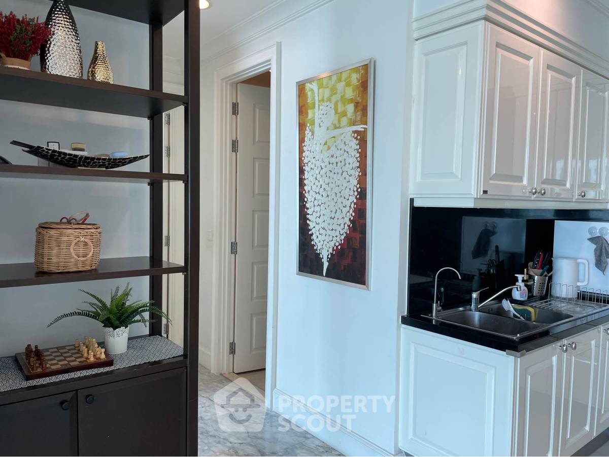 รูป คอนโด 4 ห้องนอน Royce Private Residences ใกล้ MRT สุขุมวิท (ID 2738475) - รูปที่ 6/13