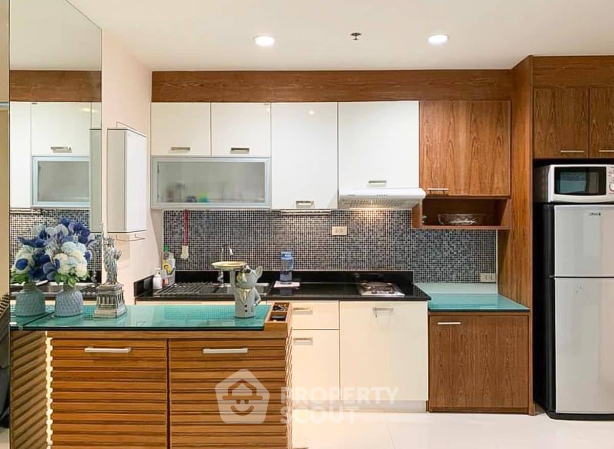 รูป คอนโด 2 ห้องนอน สุขุมวิท ลิฟวิ่ง ทาวน์ ใกล้ MRT เพชรบุรี 300 ม. (ID 1930427) - รูปที่ 14/21