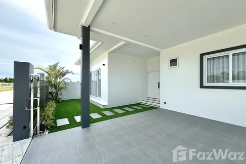 3 Bedroom Villa for sale at Huay Yai Park Villas  5685910