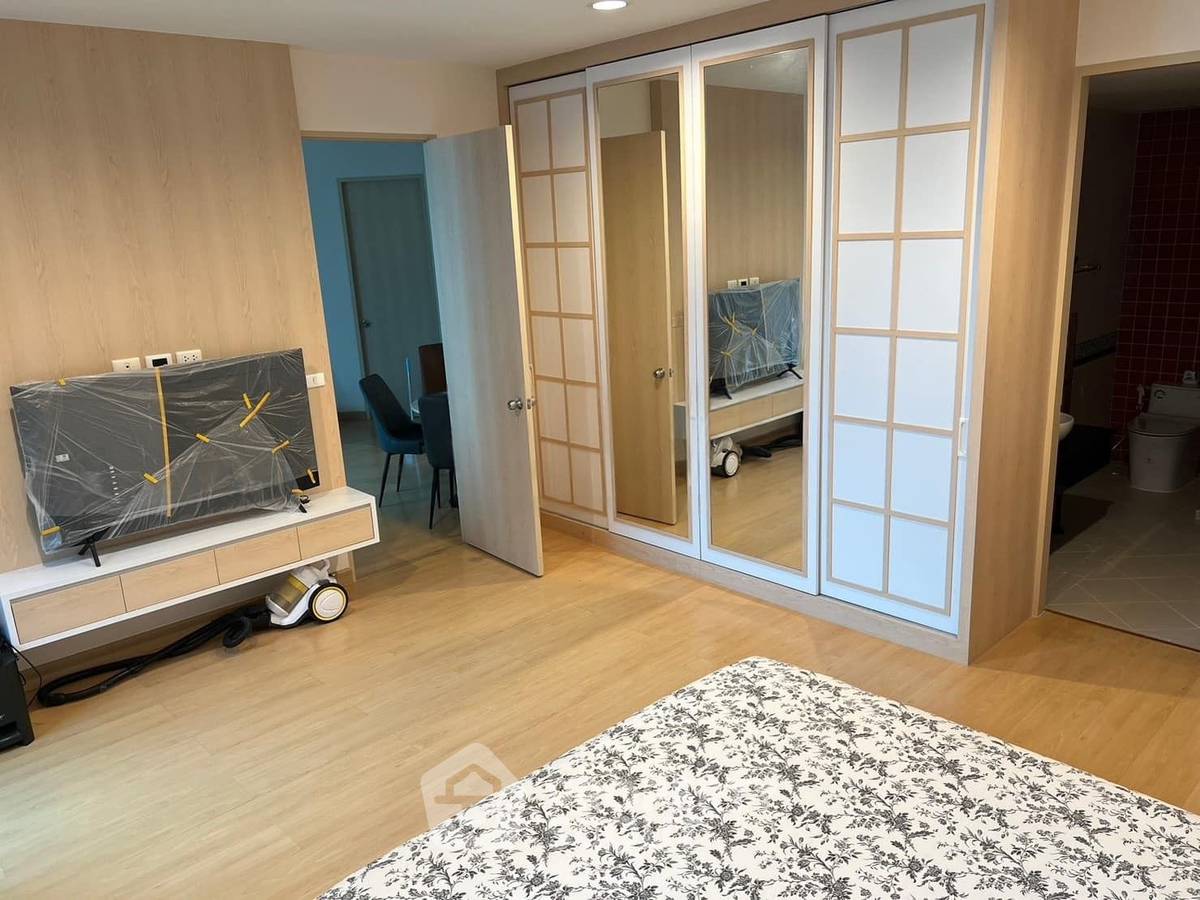 รูป คอนโด 1 ห้องนอน ขนาด 114 ตร.ม. ที่ Citi Smart Sukhumvit 18 ใกล้ BTS อโศก 200 ม. (ID 2735897) - รูปที่ 3/20