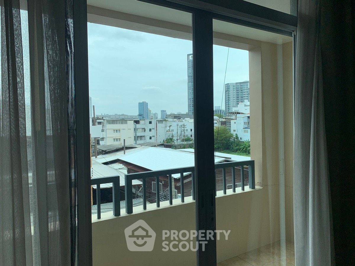 รูป คอนโด 3 ห้องนอน สำหรับขาย ใน ไซมิส เนื้อเทียนฉี่ ถนนช่องนนทรี (ID 2666419) - รูปที่ 11/18