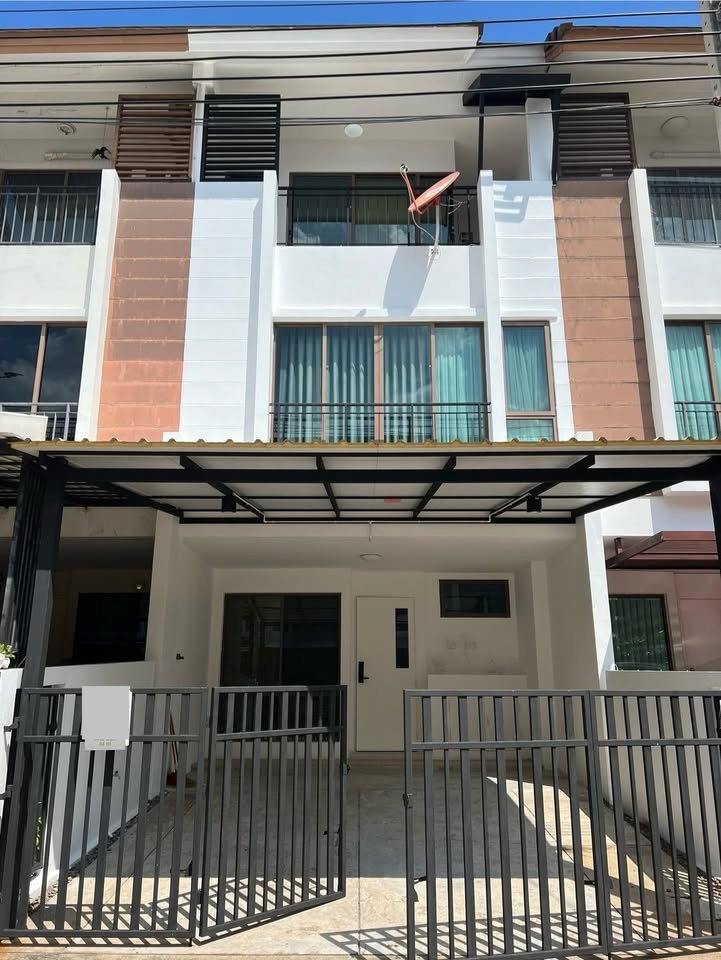 Townhouses for rent : House for Rent at The Private Sukhumvit - Bangchak (HR6811014)