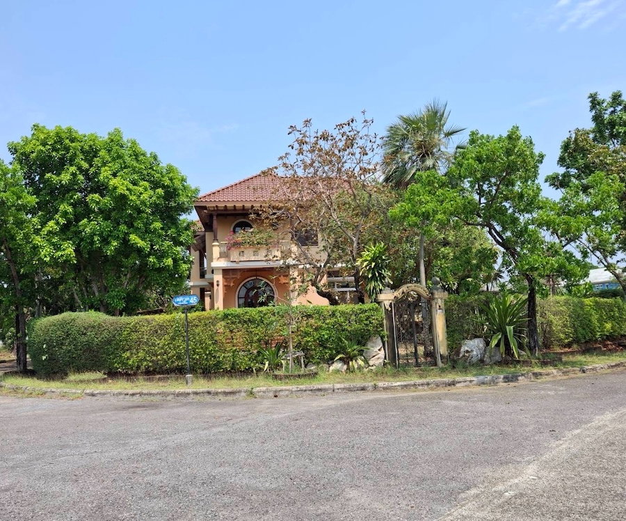 รูป ขายบ้านเดี่ยว บางนา-ตราด กม.18 บ้านที่ออกแบบมาเพื่อการอยู่อาศัยจริง สไตล์ยุโรปคลาสสิก โทนเมดิเตอร์เรเนียน - รูปที่ 1/13