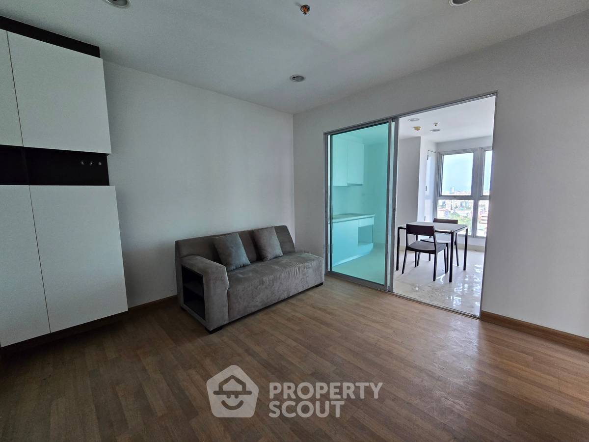 picture 1-BR 42 Sqm On 16th Floor At Centric Ratchada-Suthisan Near MRT Sutthisan (60m) (ID 2734277) - 2/8