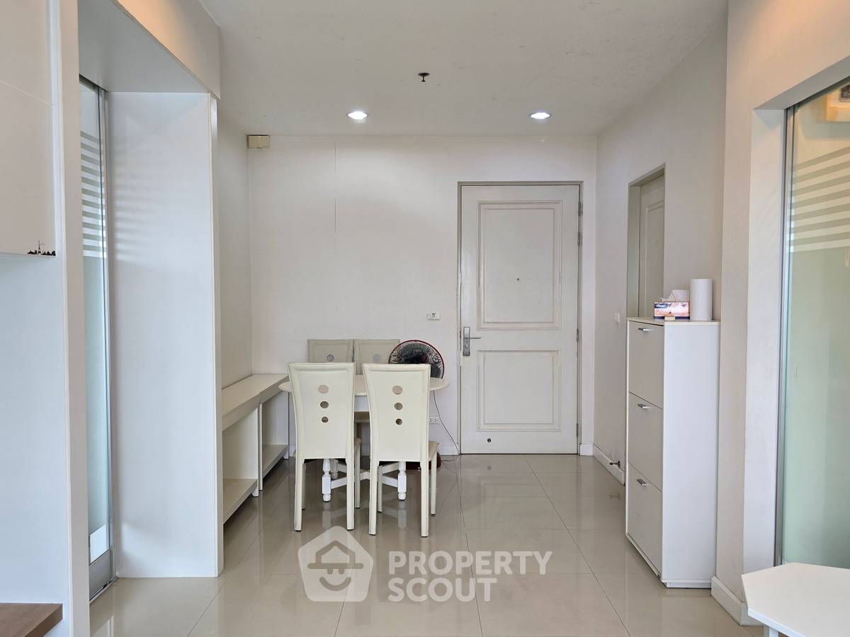 รูป คอนโด 1 ห้องนอน ชั้น 20 ขนาด 48 ตร.ม. Q House Sathon ใกล้ BTS กรุงธนบุรี 100 ม. (ID 2733893) - รูปที่ 1/17