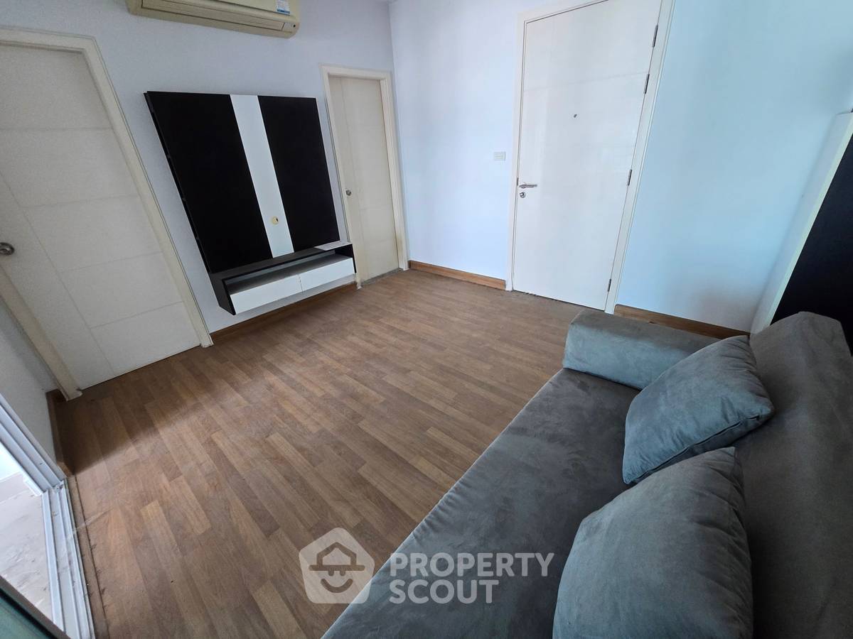 picture 1-BR 42 Sqm On 16th Floor At Centric Ratchada-Suthisan Near MRT Sutthisan (60m) (ID 2734277) - 3/8