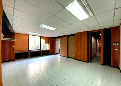 กิจการ สถาบันเทคโนโลยีไทย-ญี่ปุ่น : LTH5309 – Office Space FOR SALE in Onnut size 280 Sq.M. nearby BTS Onnut Station ONLY 14 MB