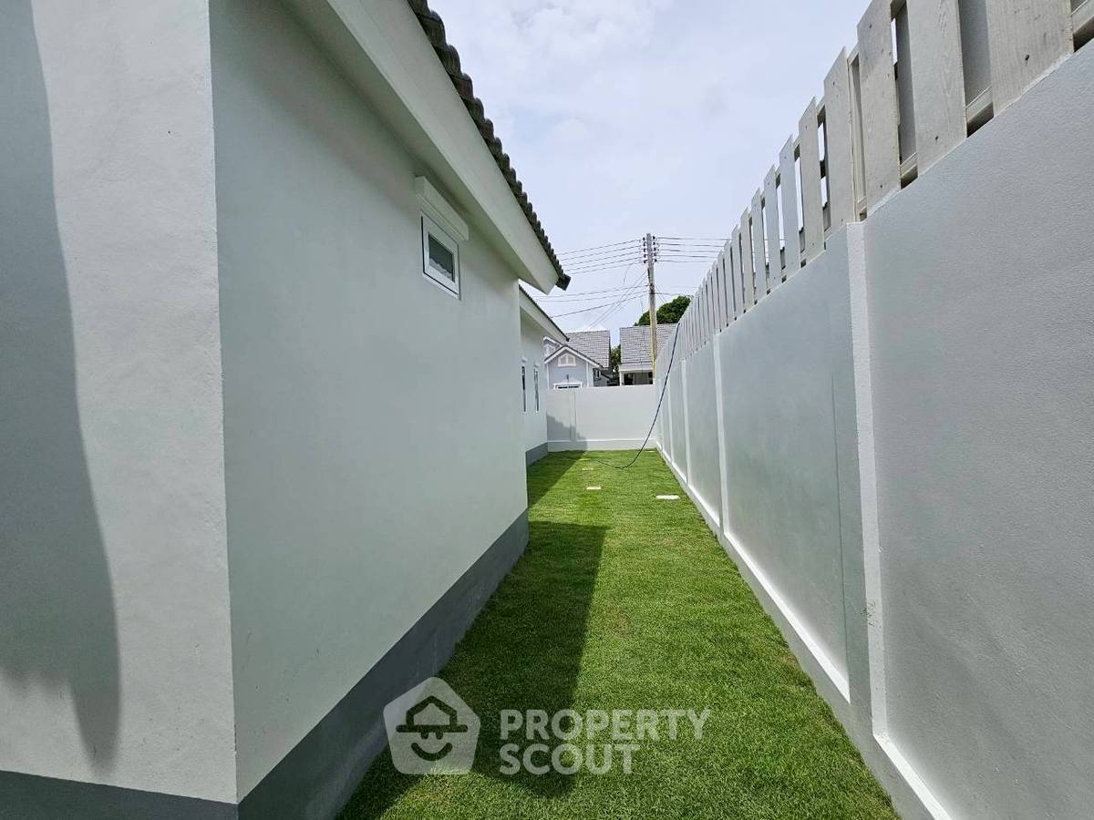 picture Pet-Friendly 3-BR Villa 310 Sqm Near Map Prachan Lake (ID 2738424) - 3/18