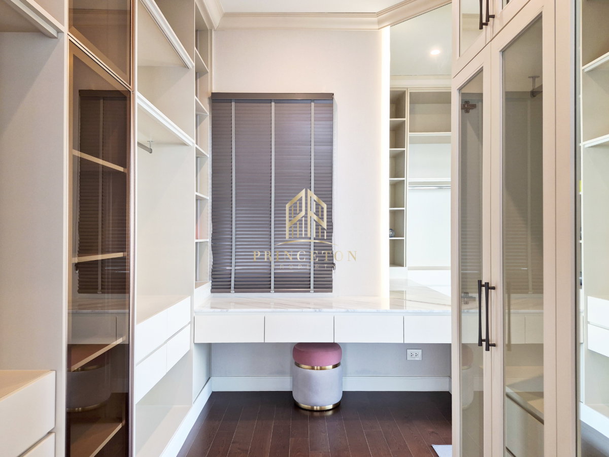 รูป บ้านหรูสไตล์คฤหาสน์ นาราสิริ กรุงเทพกรีฑา (แปลงมุม) - รูปที่ 42/47