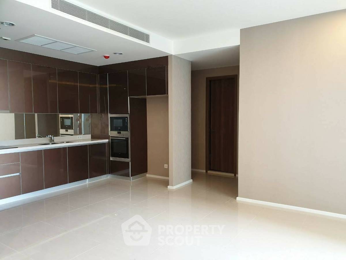 รูป ห้อง 3 ห้องนอน ชั้น 30 Menam Residences ขาย (ID 2734276) - รูปที่ 5/6