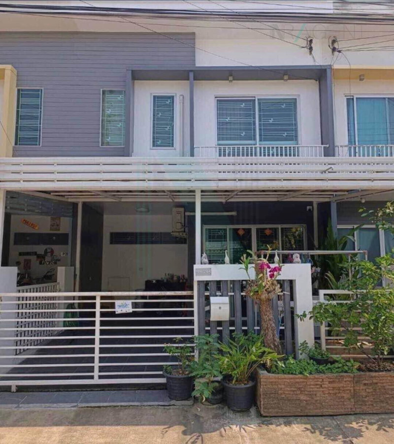 Townhouses for sale : For Sell Town house THE CONNECT KASET - NAVAMIN 2-story 3 bedroom 2 bathroom