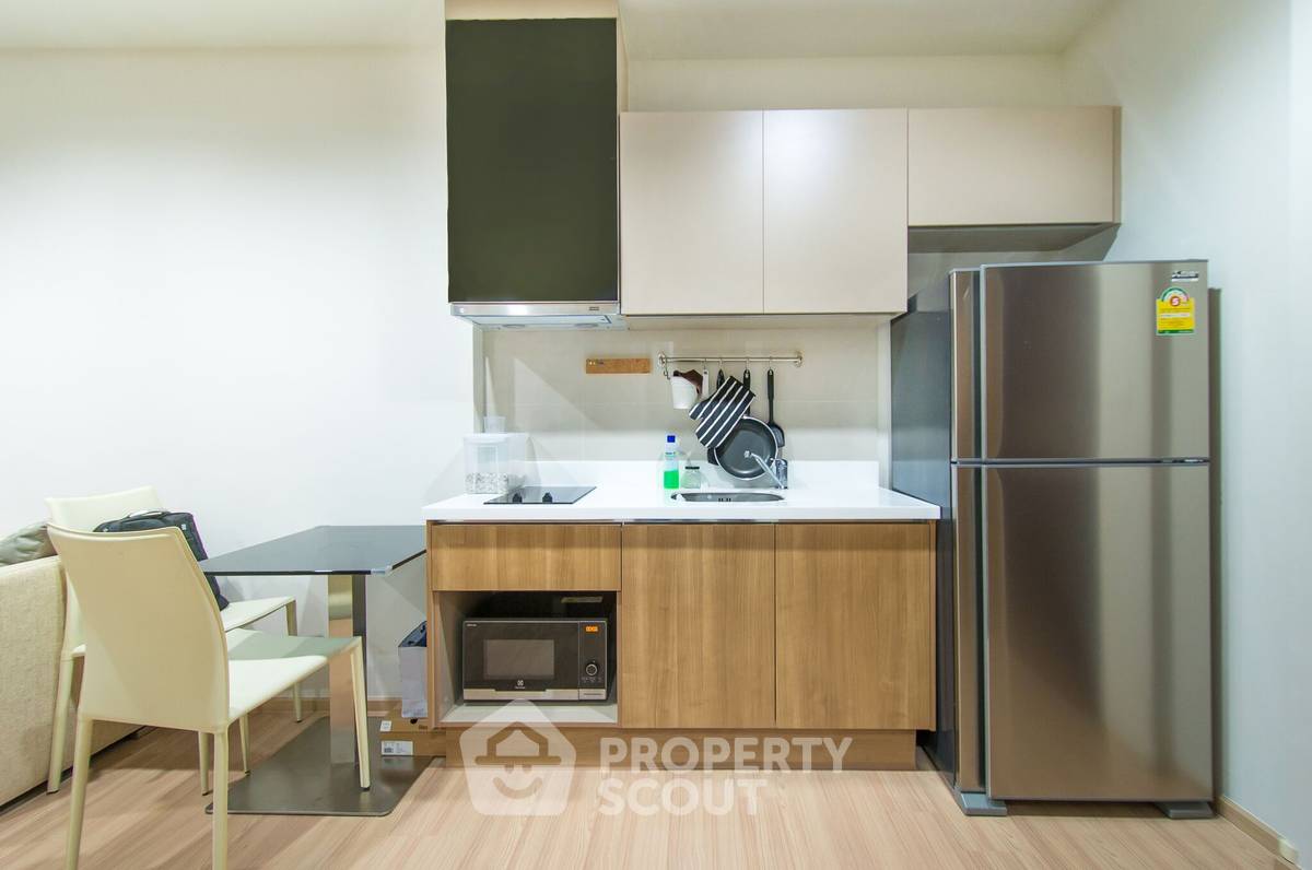 รูป คอนโด 1 ห้องนอน ชั้น 24 Rhythm Sathorn ใกล้ BTS สะพานตากสิน 300 ม. (ID 391698) - รูปที่ 4/5
