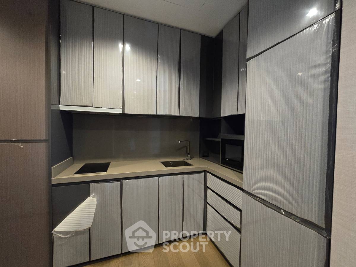 รูป คอนโด 2 ห้องนอน 66 ตร.ม. ขาย The Diplomat Sathorn ใกล้ BTS สะพานสุรศักดิ์ 90 ม. (ID 2744083) - รูปที่ 11/16