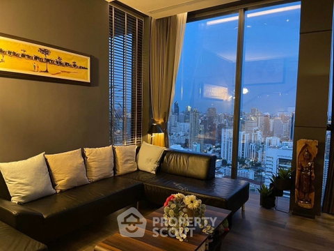 4-BR 300 Sqm 36th-Floor Sale At The Esse At Singha Complex Near MRT Phetchaburi (ID 2740329)