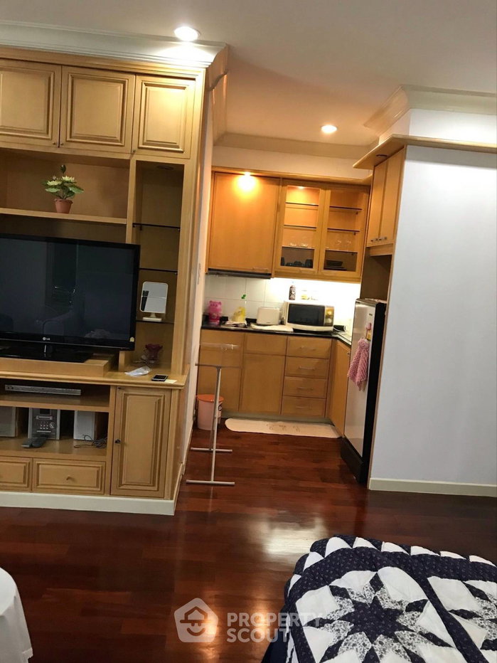 picture High-Floor 1-BR 42 Sqm For Sale, President Place, Near BTS Chit Lom 200m (ID 2745973) - 8/12