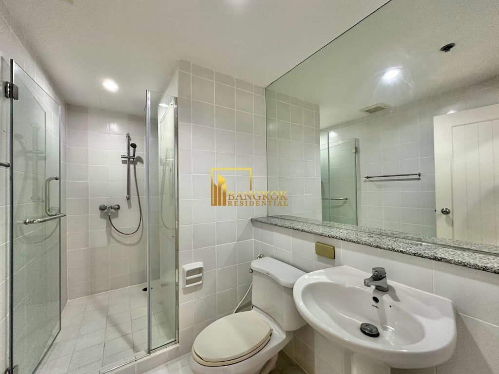 picture Nondzee Condominium | Spacious 3 Bed Duplex Condo in Sathorn - BR14605CD - 11/46