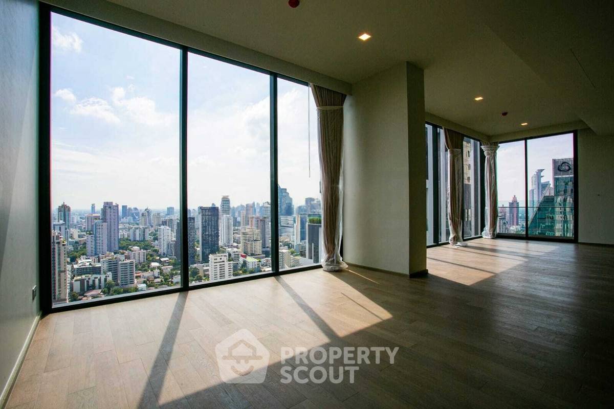รูป คอนโด 3 ห้องนอน 140 ตร.ม. ชั้น 35 ที่ Celes Asoke ใกล้ MRT สุขุมวิท 50 ม. (ID 2744311) - รูปที่ 2/8