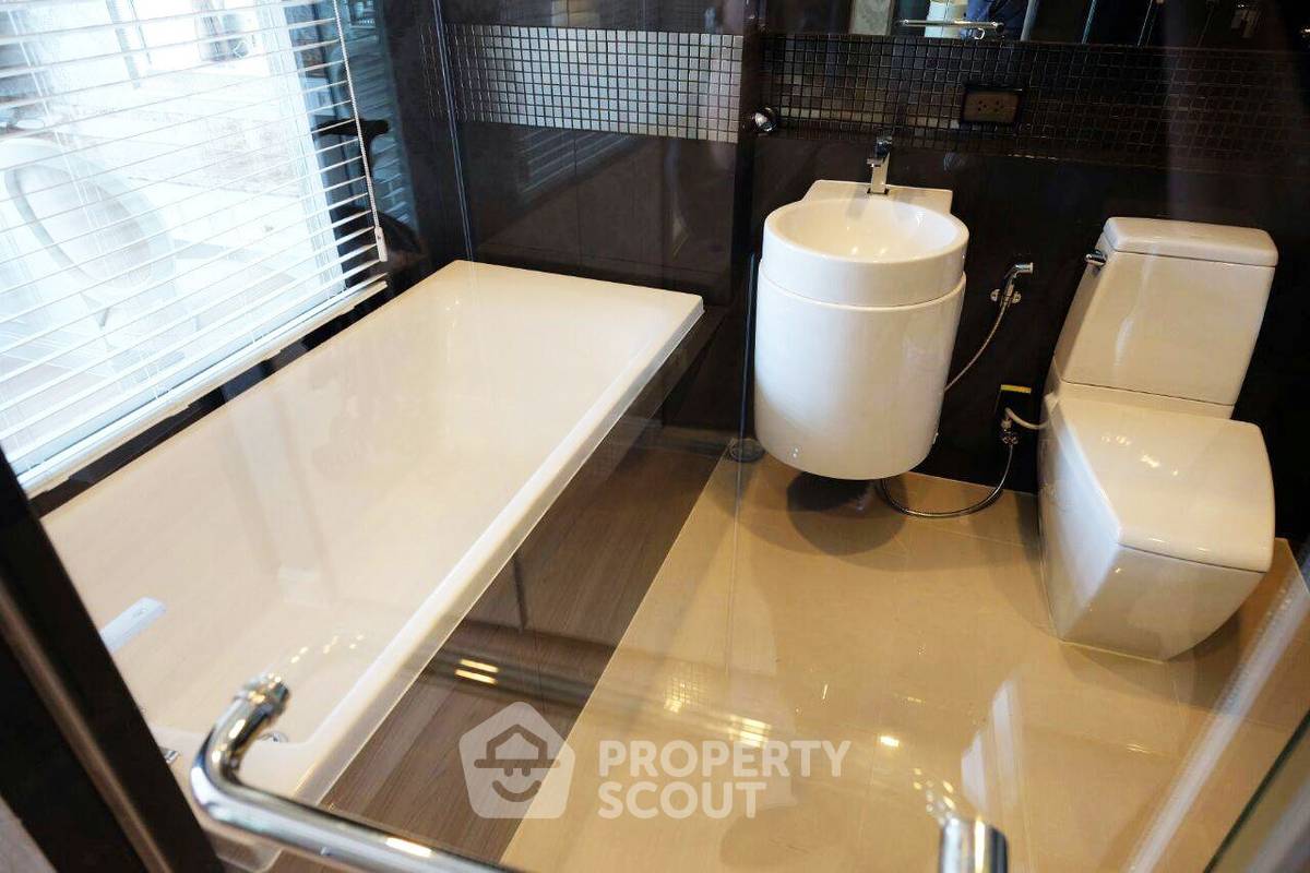 รูป คอนโด 2 ห้องนอน ชั้นสูง 25 ที่ Rhythm Sathorn 66 ตร.ม. ใกล้ BTS สะพานตากสิน 300 ม. (ID 2744669) - รูปที่ 8/8
