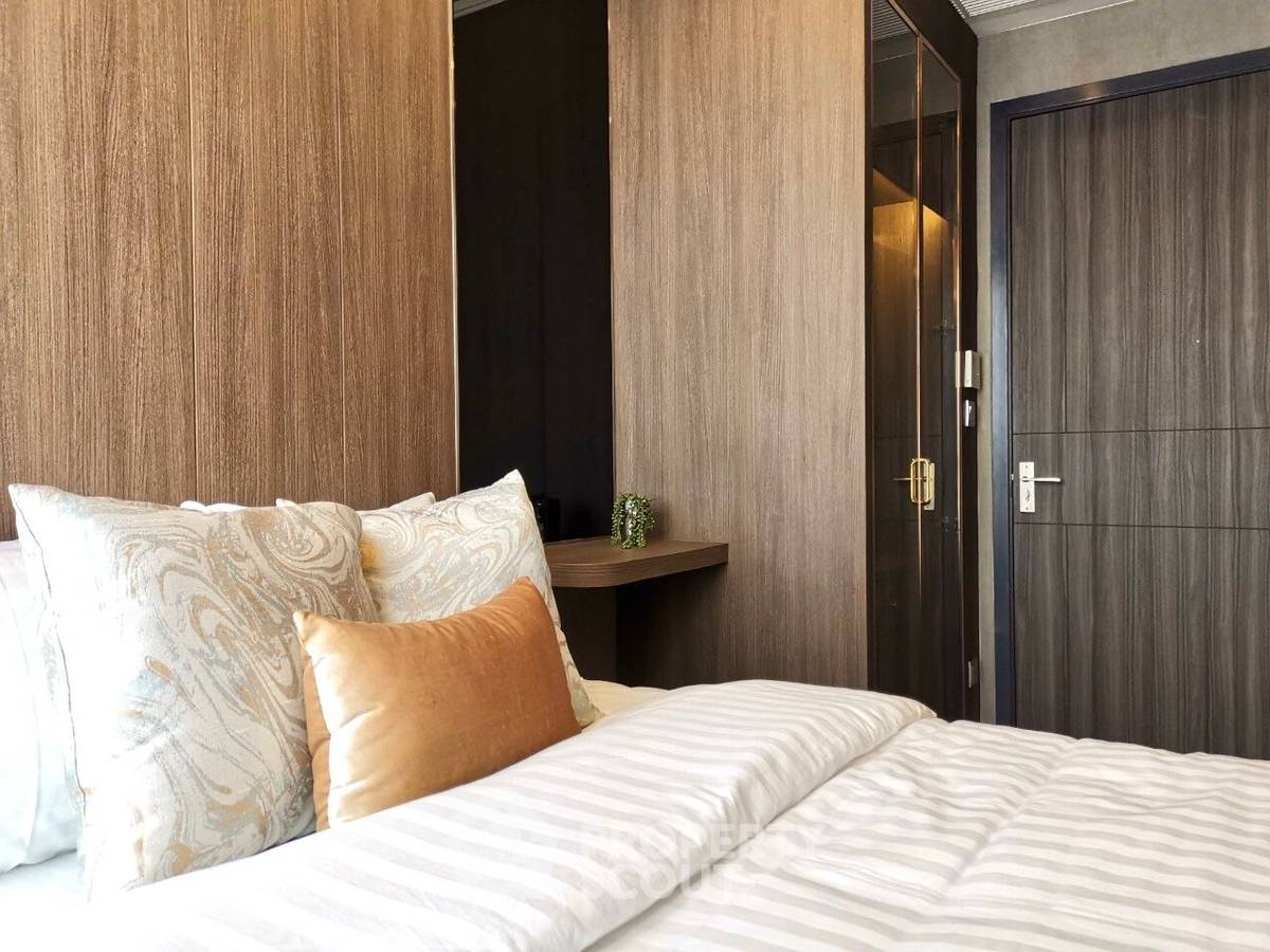 picture 2-BR Condo At Ashton Asoke, High-Floor Near MRT Sukhumvit (70m) (ID 2739582) - 4/6