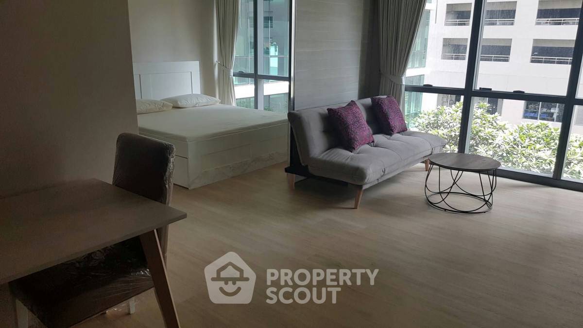 รูป คอนโด 1 ห้องนอน The Room สุขุมวิท 21 ใกล้ MRT สุขุมวิท (ID 2742924) - รูปที่ 8/18