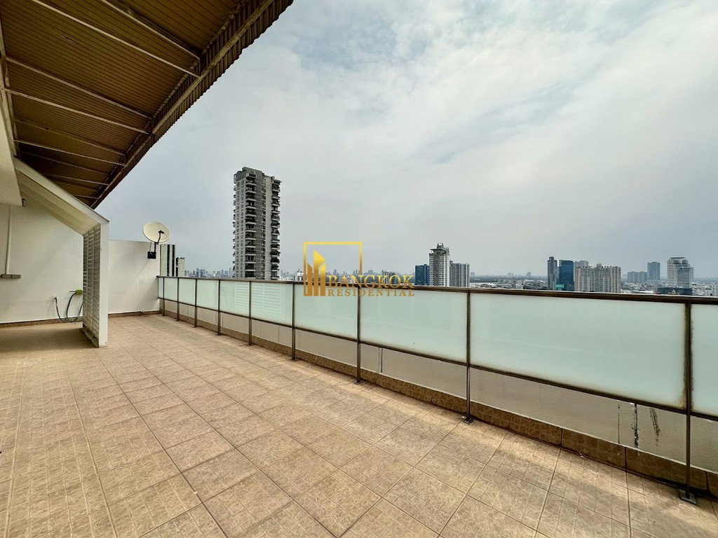 picture Nondzee Condominium | Spacious 3 Bed Duplex Condo in Sathorn - BR14605CD - 4/46
