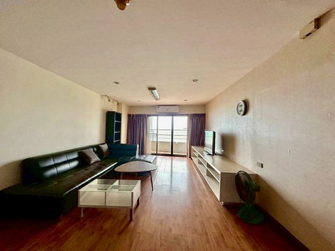 Condo for sale in Sriracha, Eastern Tower. Great view, prime location in the city center.