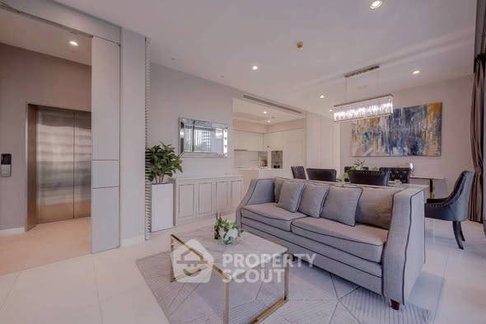100m From BTS Phrom Phong | 2-BR Vittorio Sukhumvit 39 (ID 2736042)