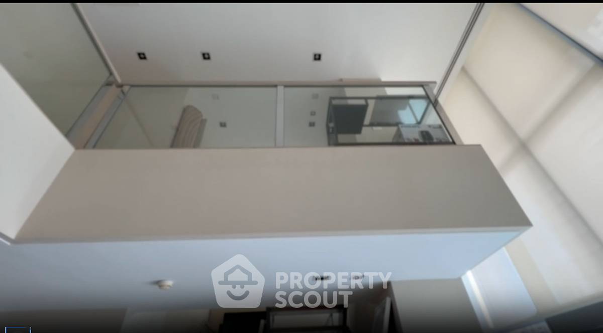 รูป คอนโด 2 ห้องนอน 143 ตร.ม. ชั้น 10 The Room สุขุมวิท 21 ใกล้ MRT สุขุมวิท (ID 2744402) - รูปที่ 8/9