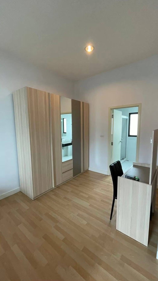 รูป 🏘️HOT DEAL!!ให้เช่าทาวน์โฮม ฟลอร่า วงศ์สว่าง | ใกล้ BTS แยกติวานนท์ | สนใจ @sacondo - รูปที่ 3/7