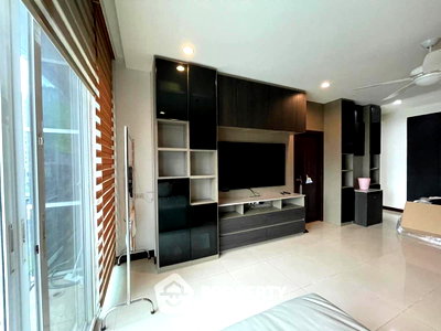 Condos for sale : 1-BR 90 Sqm Condo At The Prime11 Sukhumvit, 300m to BTS Nana (ID 2746787)