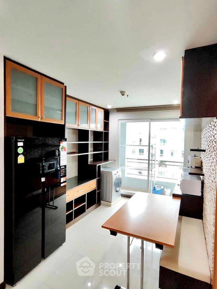 picture Well-Priced 3-BR 130 Sqm, 28th Floor at Circle Condominium | MRT Phetchaburi (ID 2737857) - 5/13