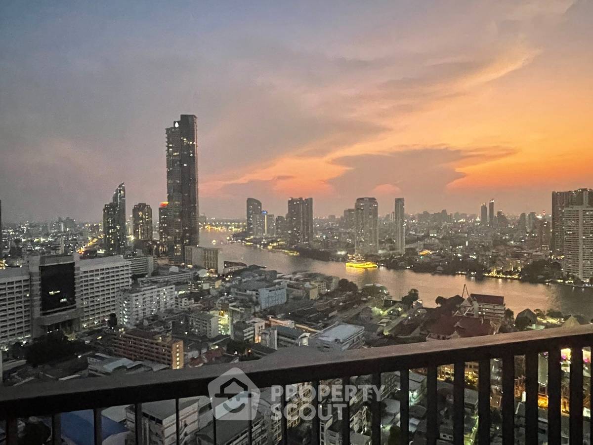 รูป คอนโด 2 ห้องนอน Rhythm Sathorn ชั้น 30 ขนาด 66 ตร.ม. ใกล้ BTS สะพานตากสิน 300 ม. (ID 2746673) - รูปที่ 1/10