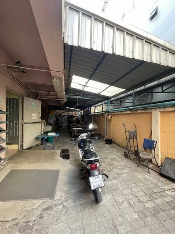 รูป ขายโรงงานและสำนักงาน ใกล้ สนามบินสุวรรณภูมิ พร้อมใช้งาน ทำเลศักยภาพโซนโลจิสติกส์ - รูปที่ 3/7