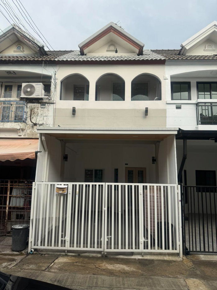 picture ✅ 2-Storey Townhouse, Great Price with Free Transfer, Prime Kanchanaphisek Location Near MRT Khlong Bang Phai ✅ Bua Thong Thani Park  - 1/23
