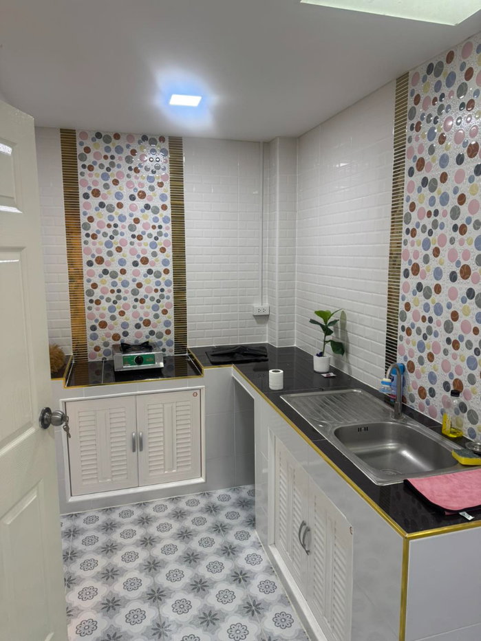 picture ✅ 2-Storey Townhouse, Great Price with Free Transfer, Prime Kanchanaphisek Location Near MRT Khlong Bang Phai ✅ Bua Thong Thani Park  - 17/23