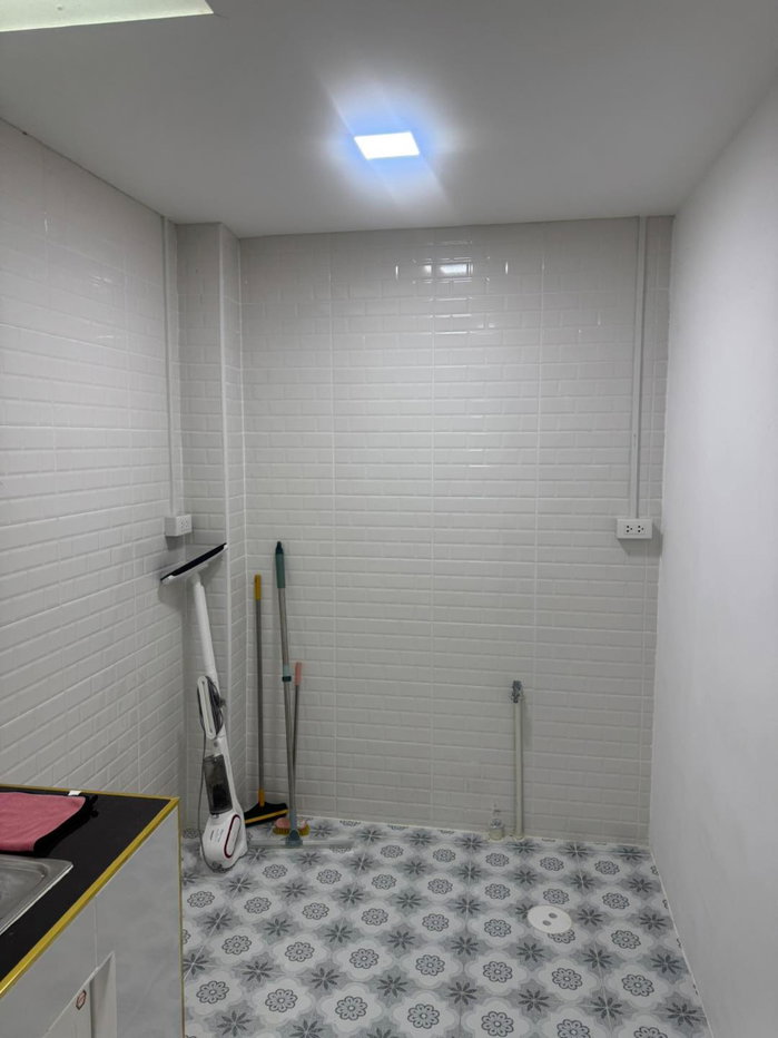 picture ✅ 2-Storey Townhouse, Great Price with Free Transfer, Prime Kanchanaphisek Location Near MRT Khlong Bang Phai ✅ Bua Thong Thani Park  - 19/23