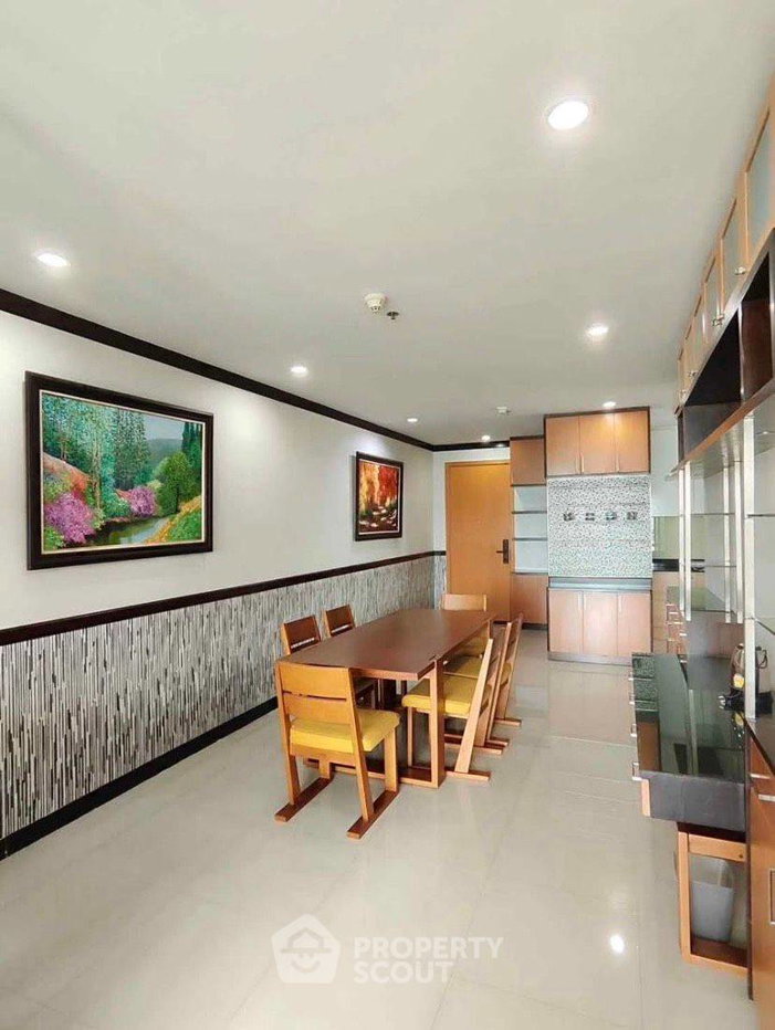 picture Well-Priced 3-BR 130 Sqm, 28th Floor at Circle Condominium | MRT Phetchaburi (ID 2737857) - 4/13