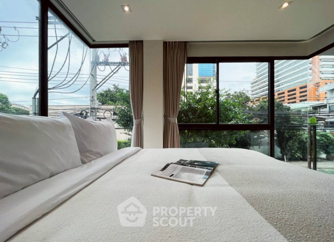 รูป คอนโด 2 ห้องนอน ใกล้ BTS ทองหล่อ 400 ม. โครงการ Socio Reference 61 (ชั้น 2) (ID 2365418) - รูปที่ 10/20