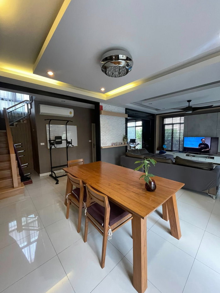 รูป ST13887 - The Palm Pattanakarn : Motor Way - รูปที่ 5/6