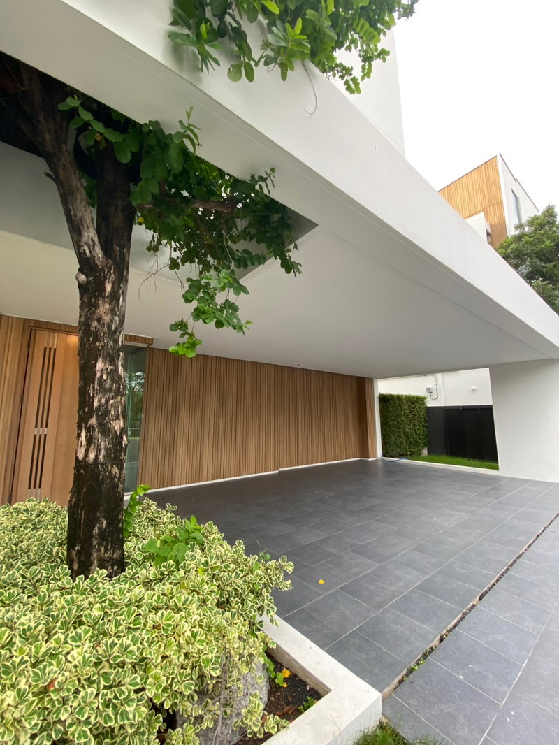 Houses for rent : For rent  Vive Rama 9  Super Luxury 