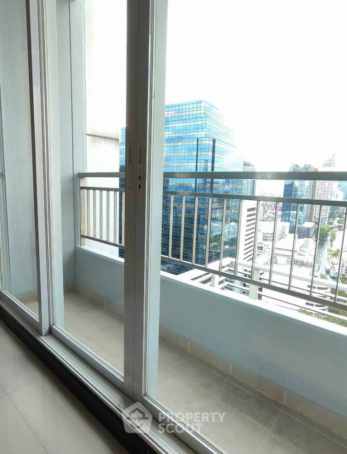 picture Well-Priced 3-BR 130 Sqm, 28th Floor at Circle Condominium | MRT Phetchaburi (ID 2737857) - 12/13