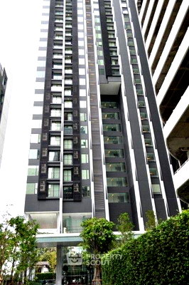 Condos for sale : 2-BR 65 Sqm Condo At The Edge Sukhumvit 23, 200m to MRT Sukhumvit (ID 2738980)