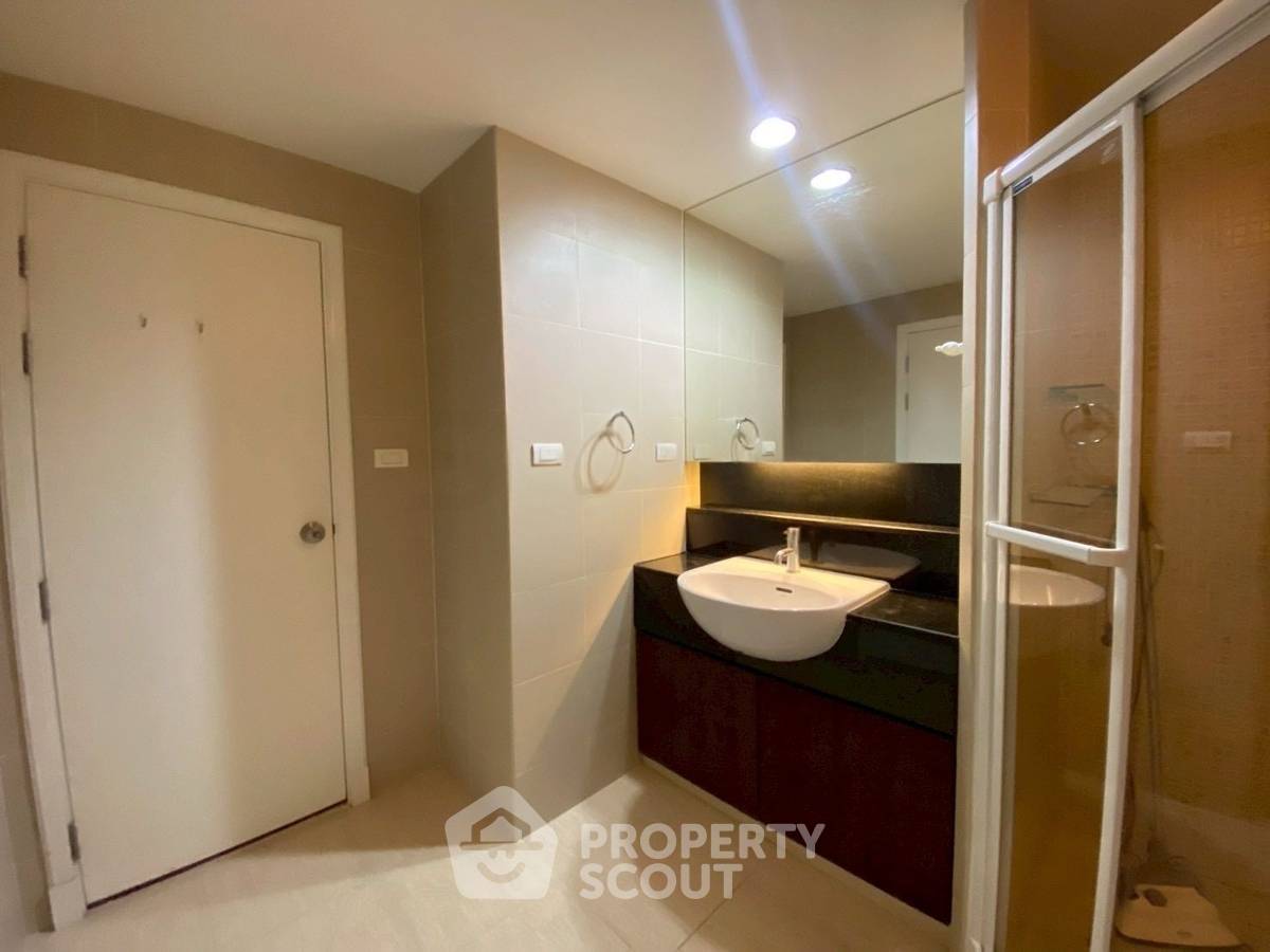 picture High-Floor 1-BR 58 Sqm Centric Scene Phaholyothin 9, BTS Ari (ID 2751663) - 1/12