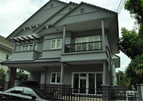 LTH5613 – House FOR SALE in Pattanakarn 3 beds 3 baths size 360 Sq.M. Nearly ARL Ramkhamhaeng station ONLY 11.8 MB