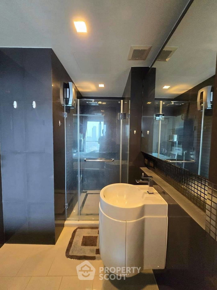 รูป คอนโด 1 ห้องนอน ชั้นสูง 35 45 ตร.ม. ที่ Rhythm Sathorn ใกล้ BTS สะพานตากสิน 300 ม. (ID 2743765) - รูปที่ 12/13
